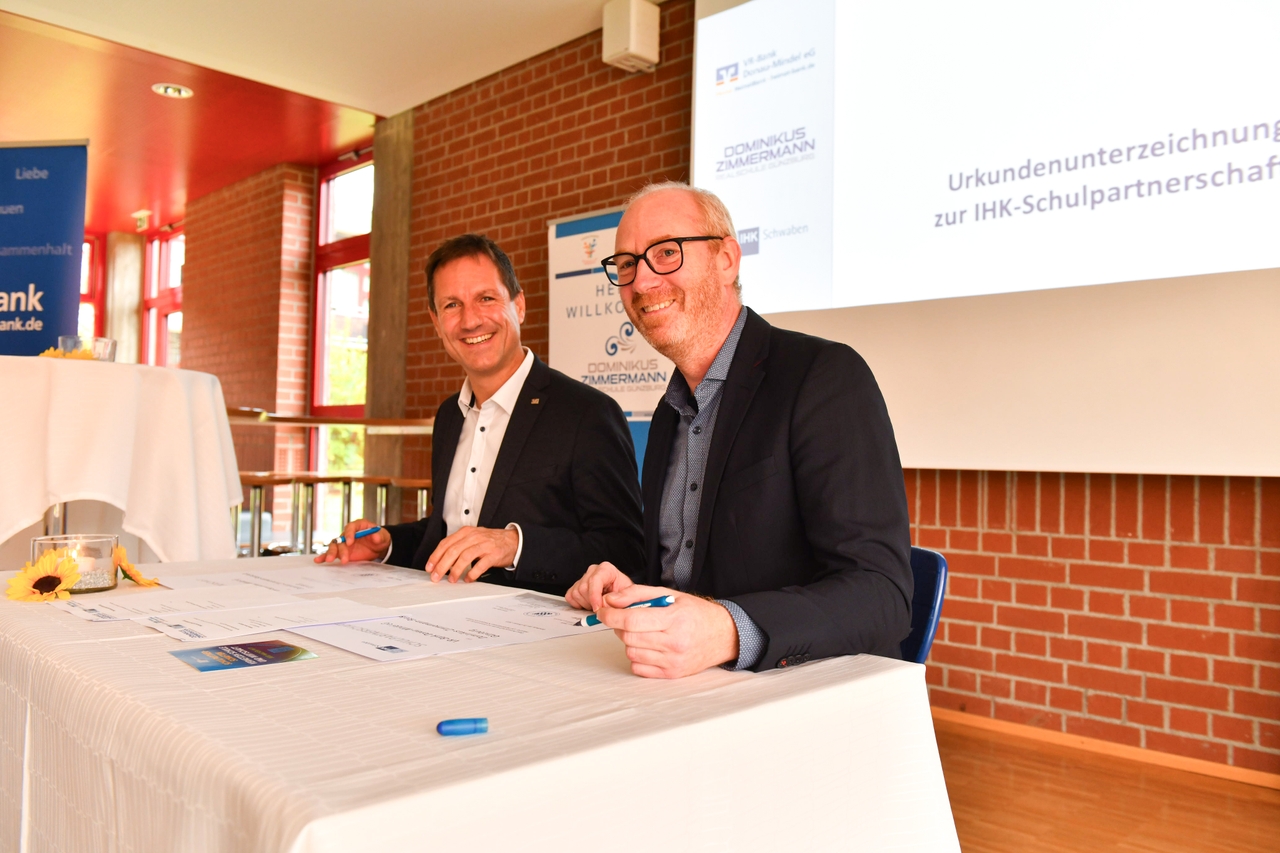 Neue Schulpartnerschaft mit der VR-Bank Donau-Mindel