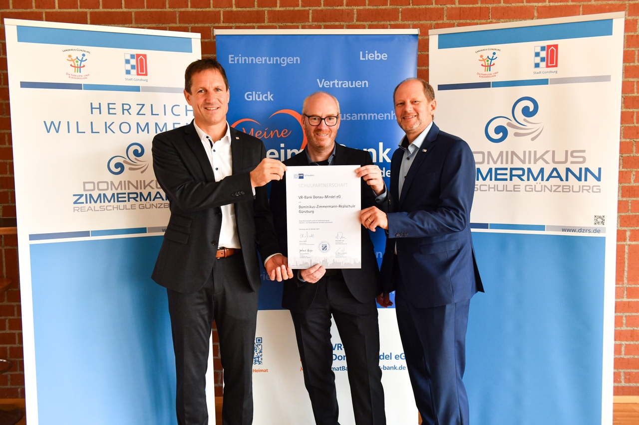 Neue Schulpartnerschaft mit der VR-Bank Donau-Mindel