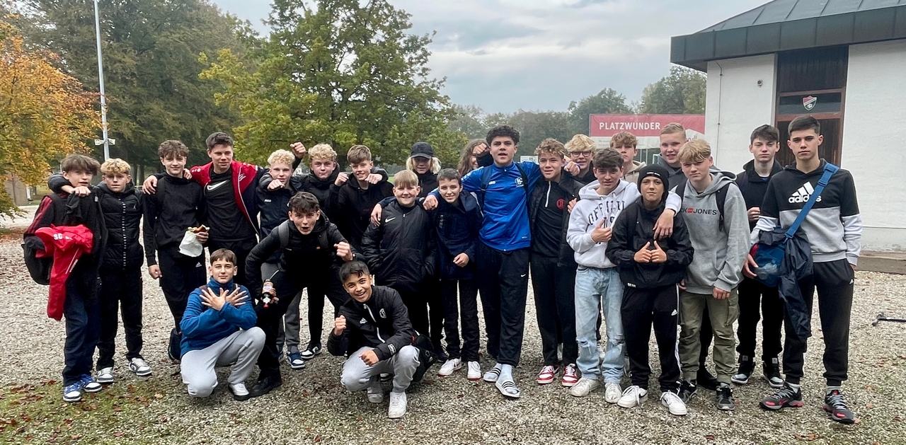 Schülermannschaft gewinnt Turnier in Günzburg