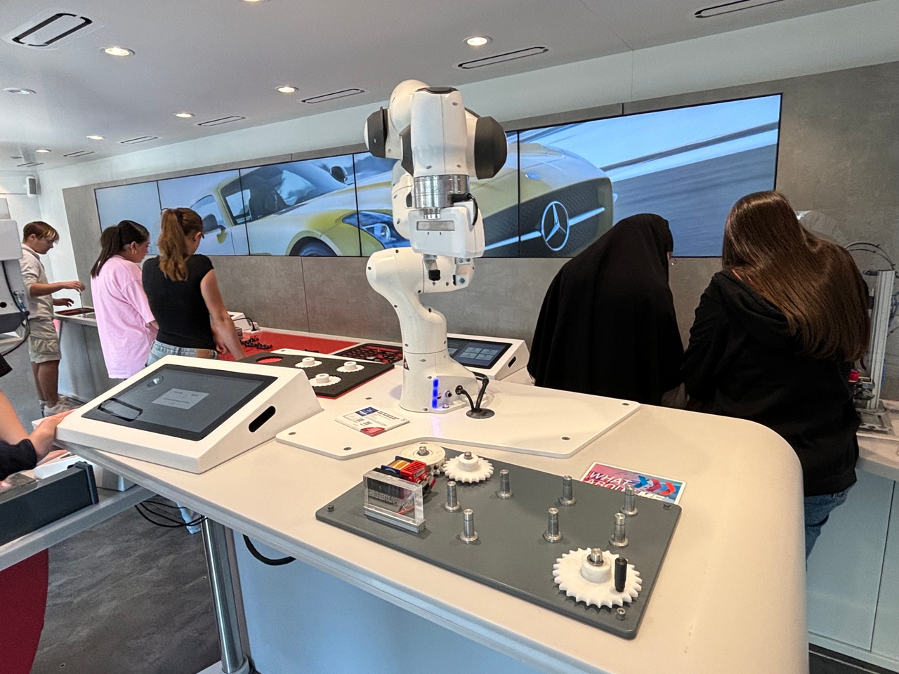 M+E InfoTruck macht Halt