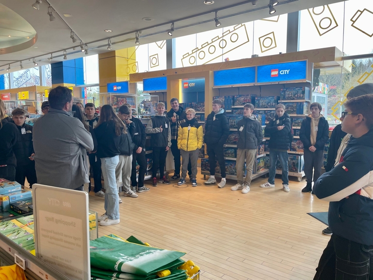 Besuch bei unserem Schulpartner „Legoland“